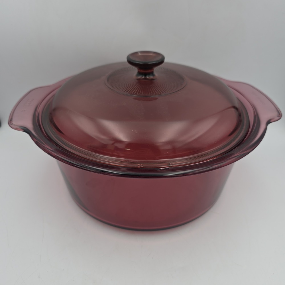 CORNING VISIONS CRANBERRY  5 L COVERED DUTCH OVEN USA READ